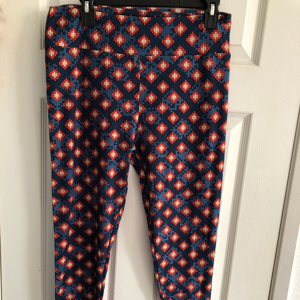 Never been worn Southwest print Lularoe leggings